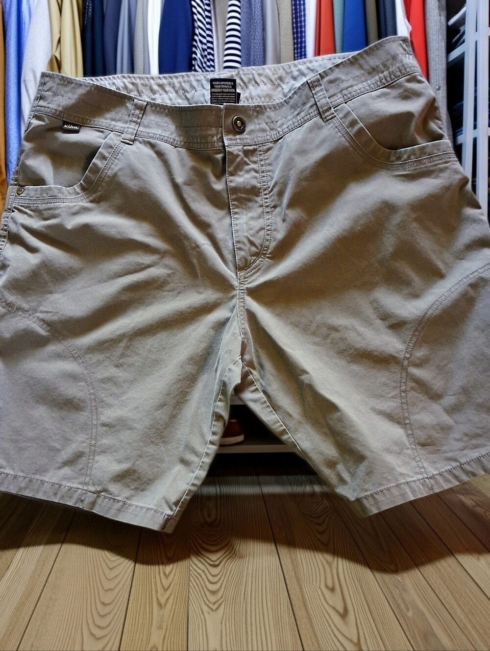 KUHL Men's Casual Tan Shorts - Versatile Everyday Wear Size 38